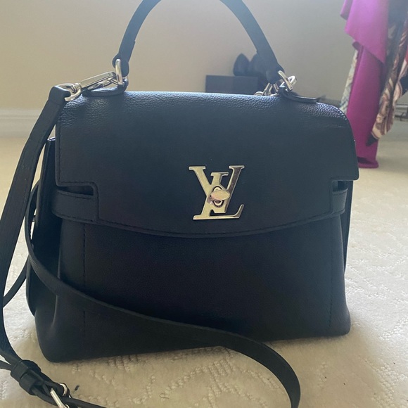 Louis Vuitton Handbags - Authentic Louis Vuitton lock me Ever BB